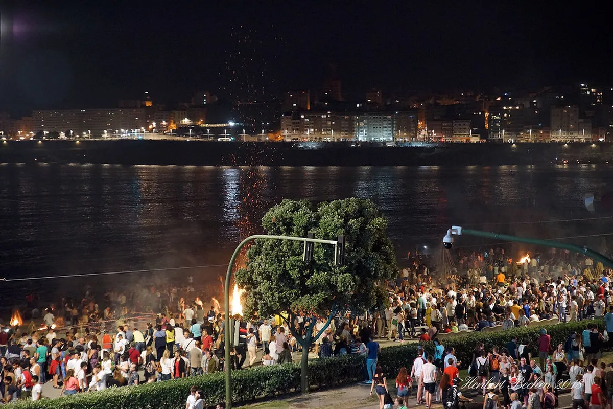 Discover A Coruña's Best Party Districts & Nightlife Hotspots