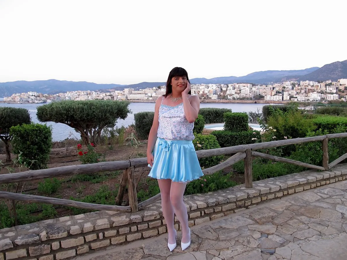 Best Agios Nikolaos Happy Hour Deals 2025