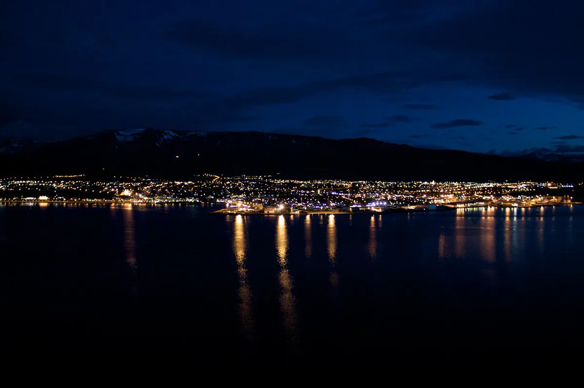Akureyri Pub Crawl Guide: Best Bars & Nightlife Tips 2025