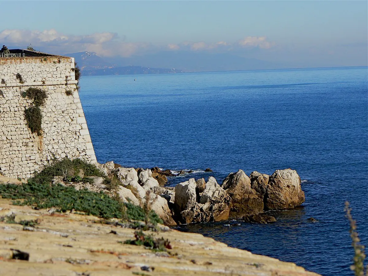 Antibes Nightclubs Guide 2025: Party on the French Riviera