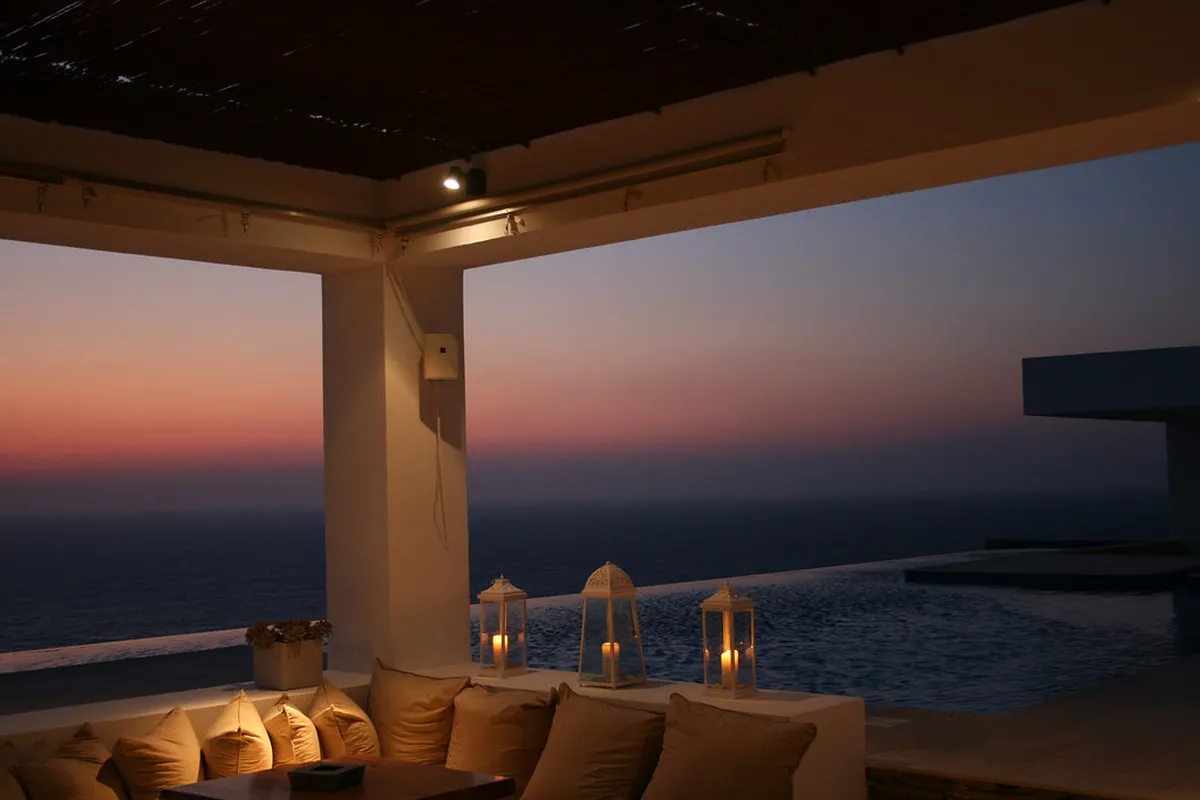 Antiparos Night Bus Options 2025: Your Late-Night Guide
