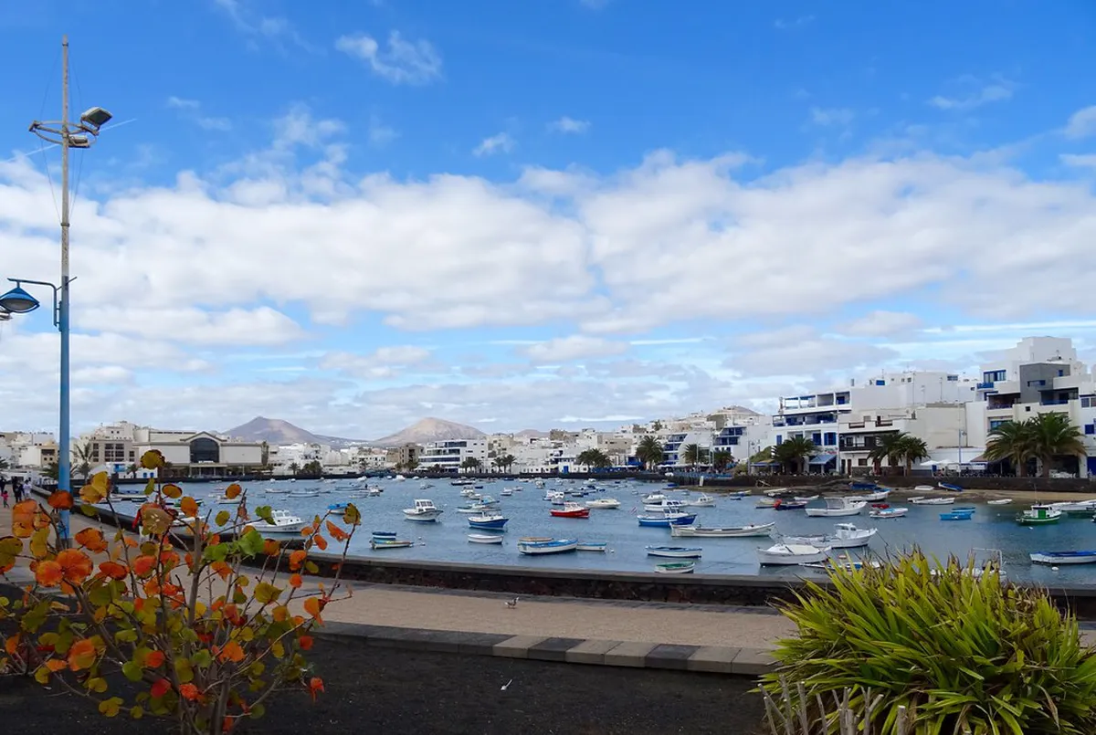 Arrecife Bar Crawl Booking: Your Ultimate Guide for 2025