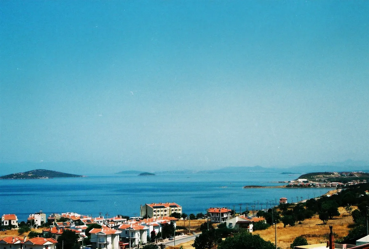 Ayvalık Beach Bars: Top Coastal Spots for 2025