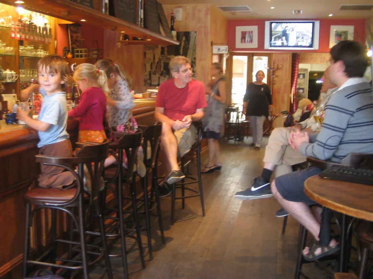 Beaune Bar Opening Hours 2025: Your Guide to Nightlife