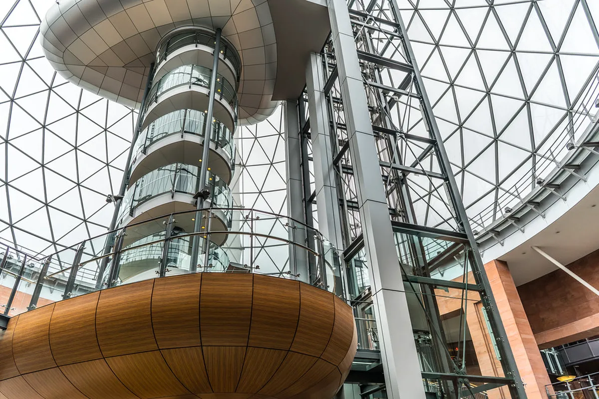 Discover Belfast Nightlife Areas: Your 2025 Guide
