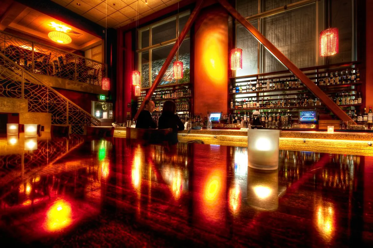 Best Bars for Dénia Nightlife: Top Spots & Insider Tips 2025