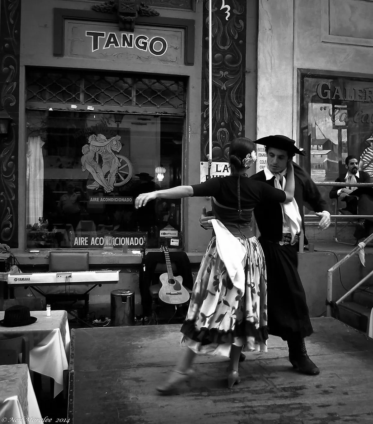 Best Bars Genoa 2025: Top Nightlife Spots & Cocktails