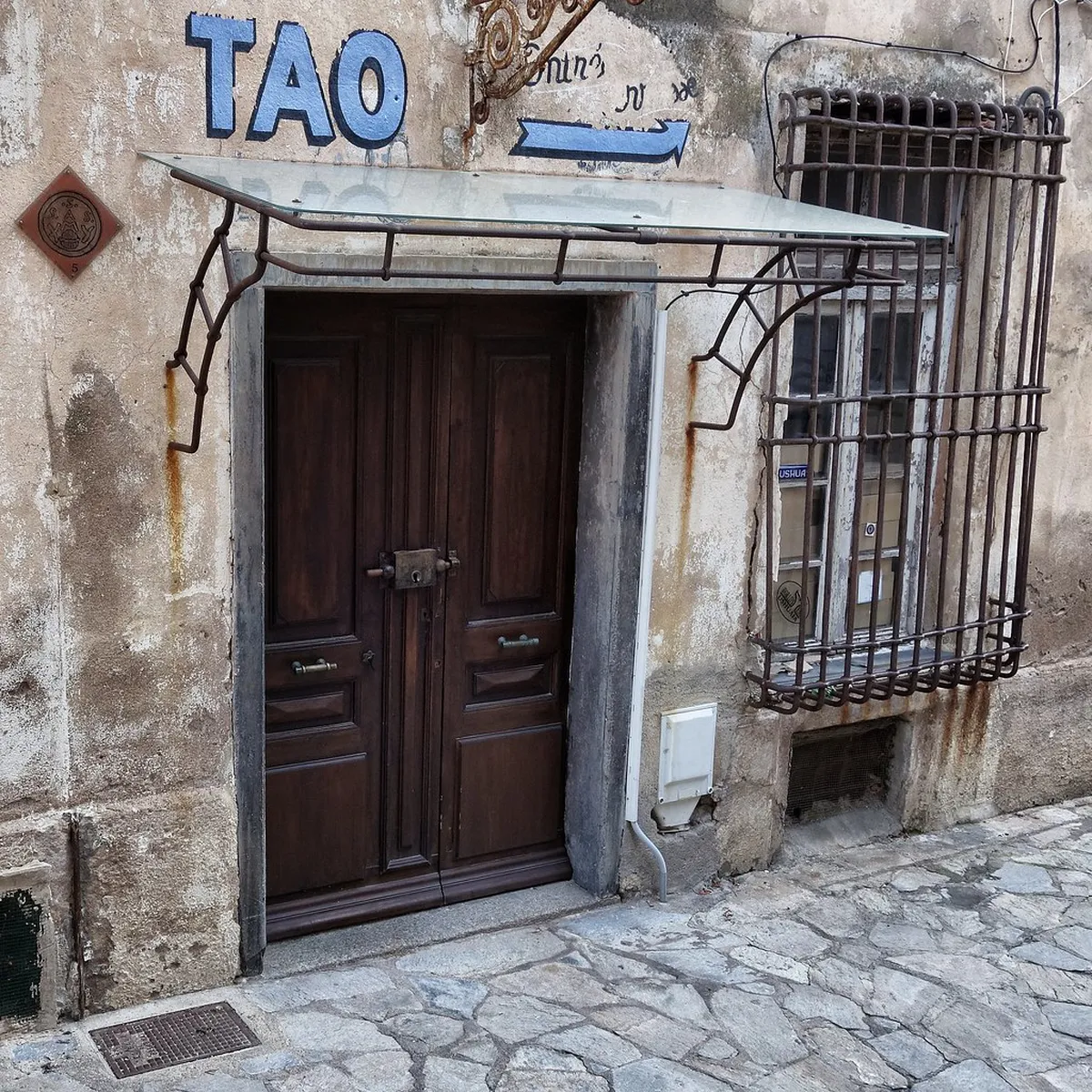 Discover the Best Bars in Calvi, Corsica for 2025