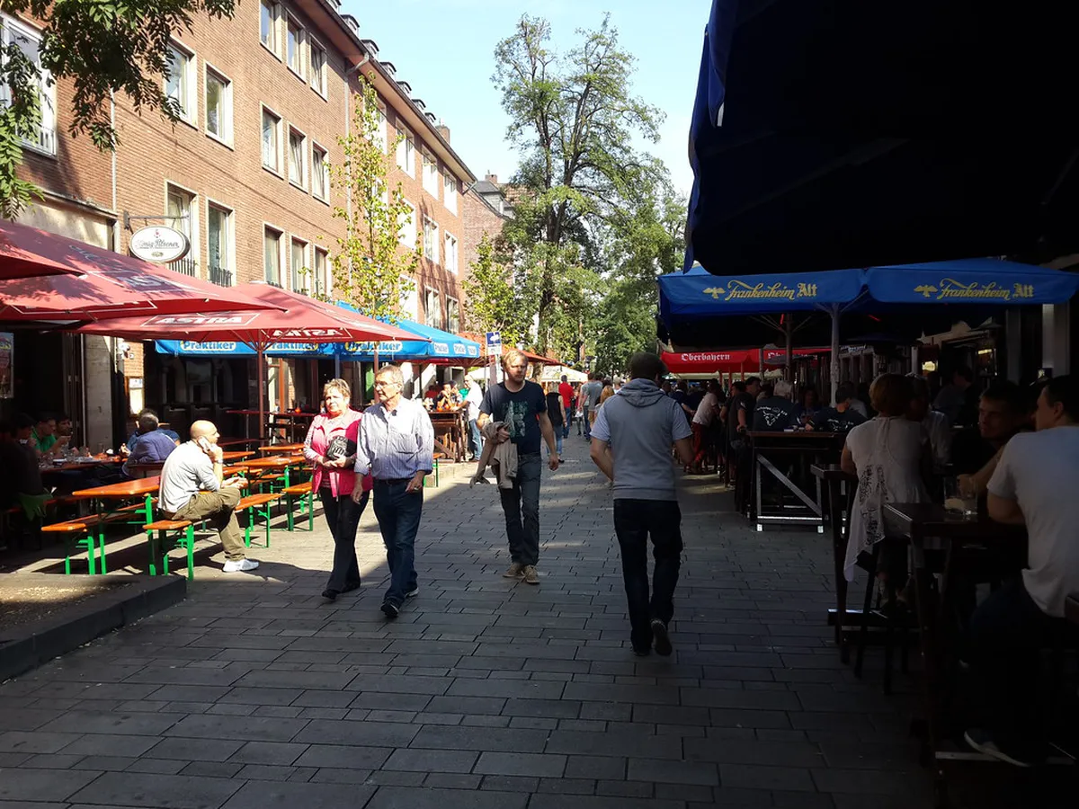 Best Bars in Düsseldorf: Top Nightlife Spots for 2025