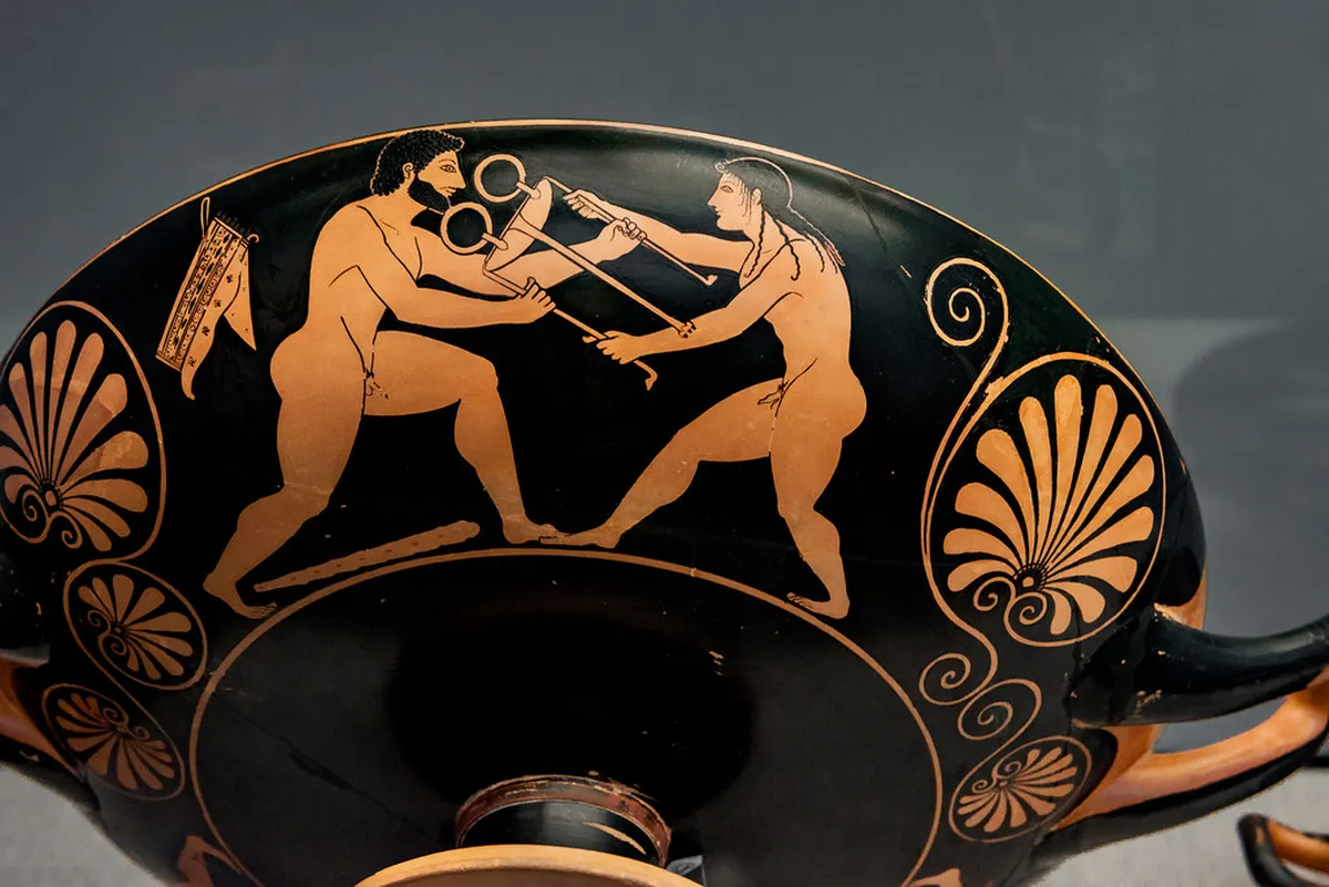 Best Delphi Nightlife 2025: Bars, Tavernas & Fun