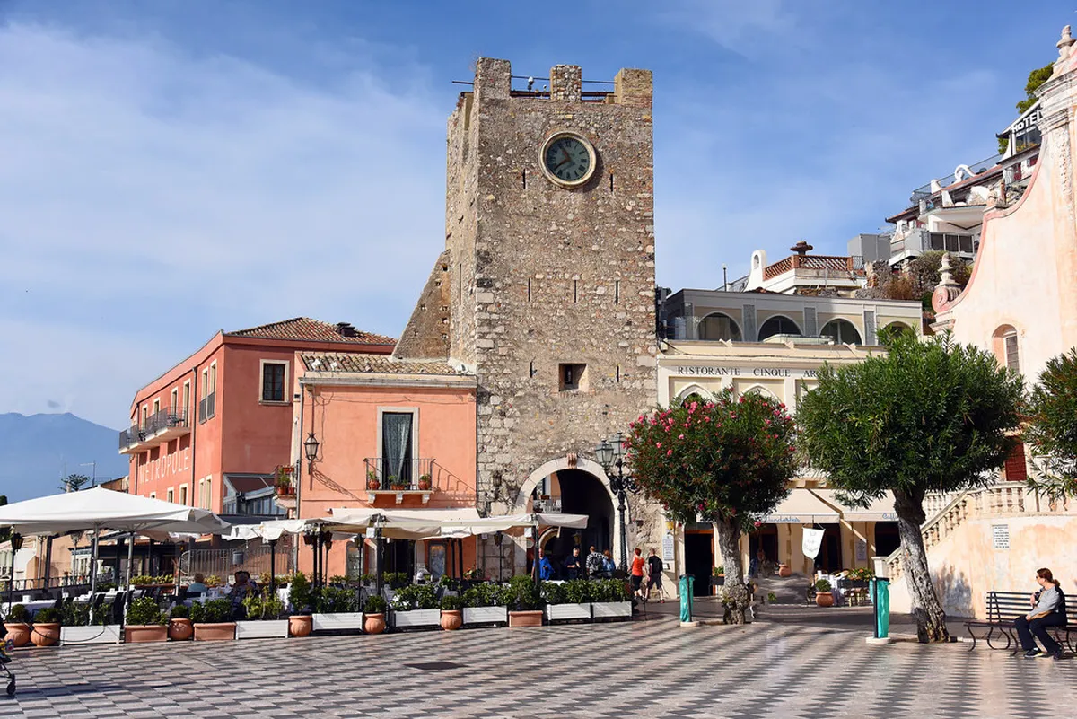 Best Marsala Beach Clubs: Your 2025 Guide to Coastal Bliss