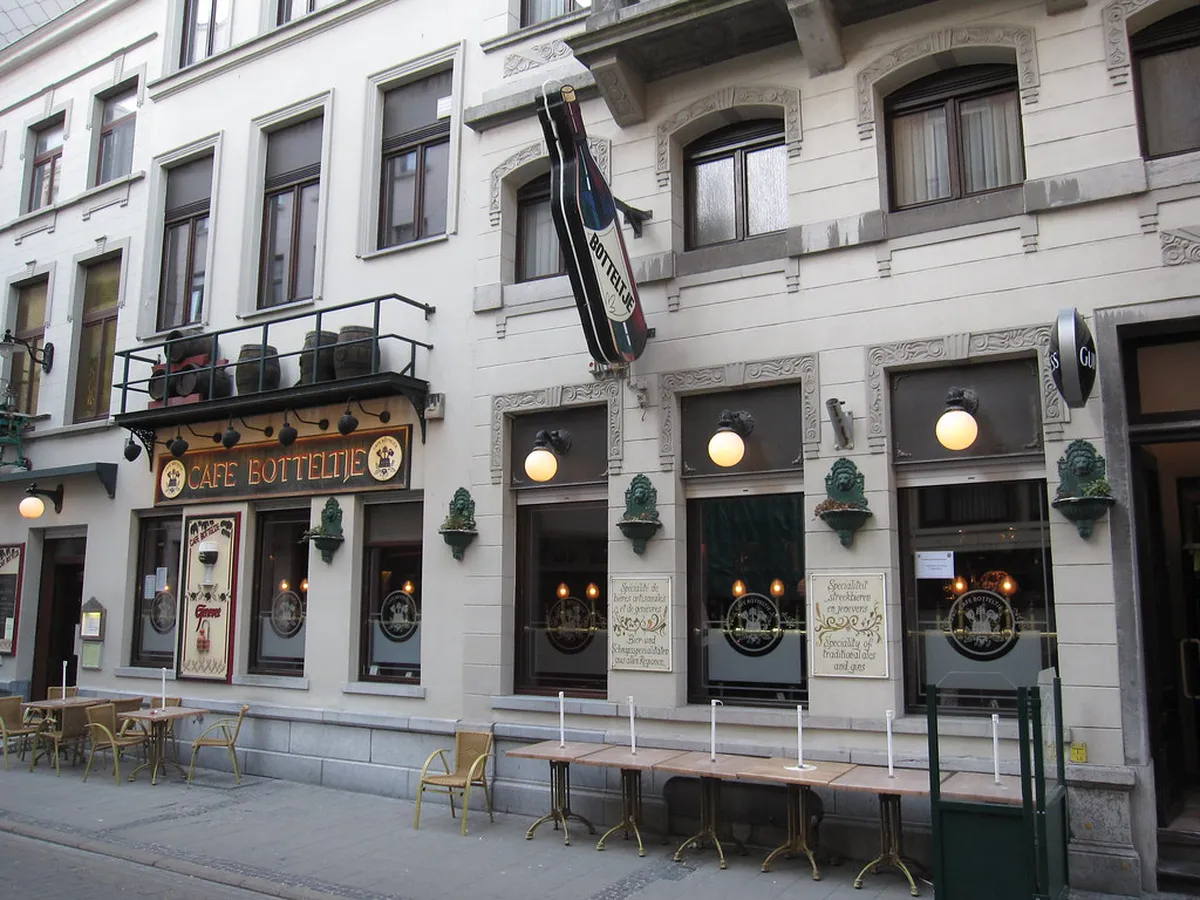 Best Pubs in Ostend 2025: Top Spots for a Perfect Pint