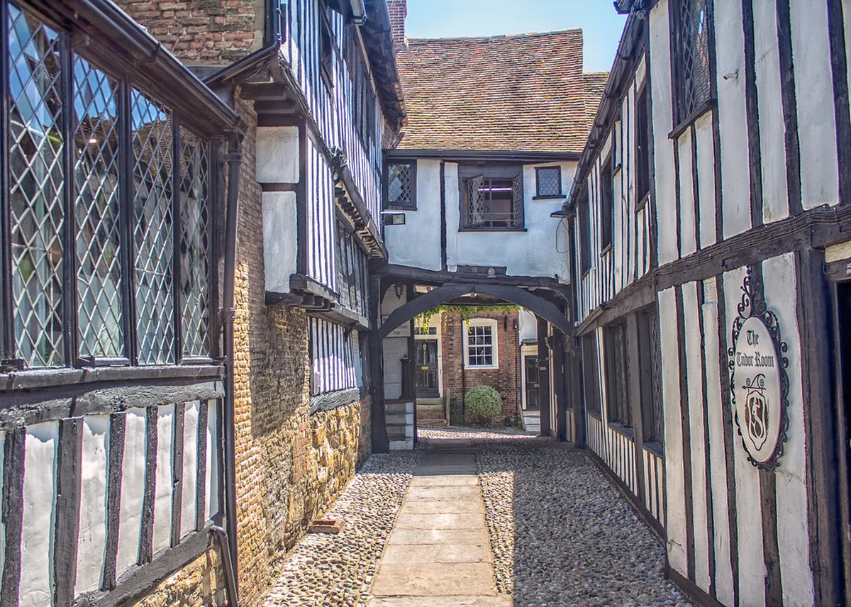Discover the Best Pubs in Strasbourg Old Town for 2025