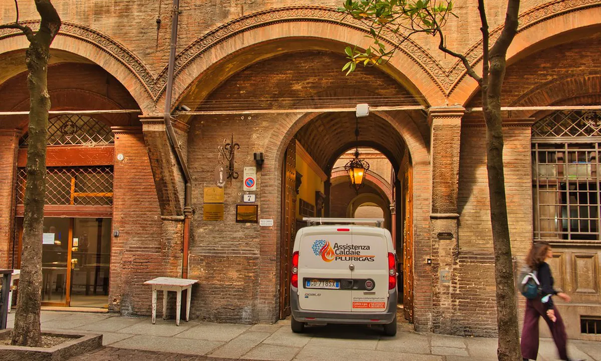 Top Bologna Happy Hour Spots: Your 2025 Aperitivo Guide