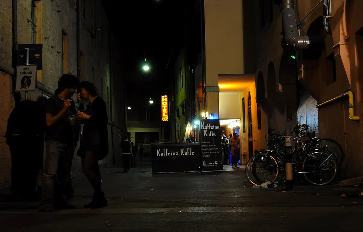 Discover Bologna Nightlife: Best Bars & Clubs for 2025