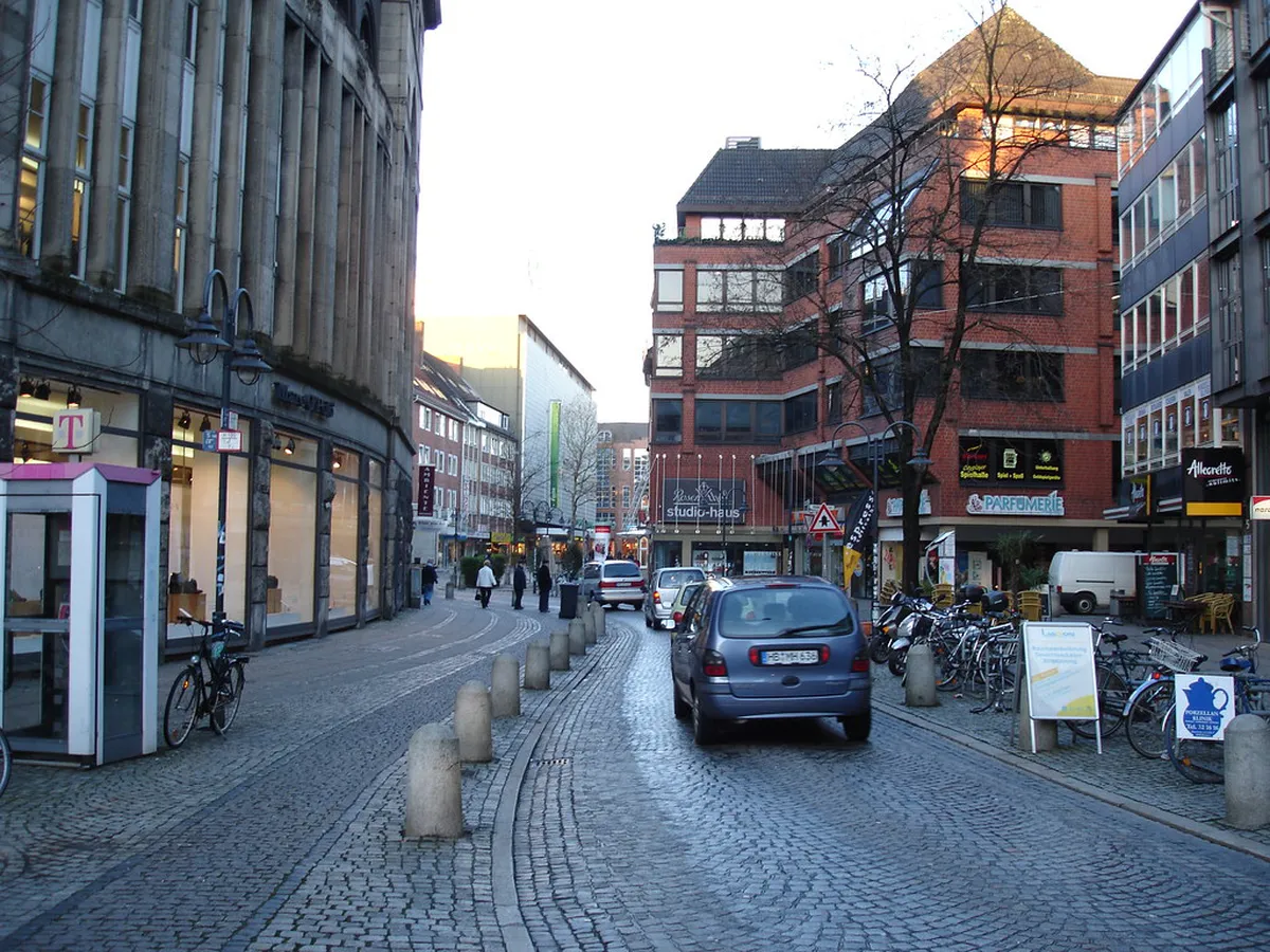 Ultimate Bremen City Pub Crawl Guide: Best Bars & Tips (2025)