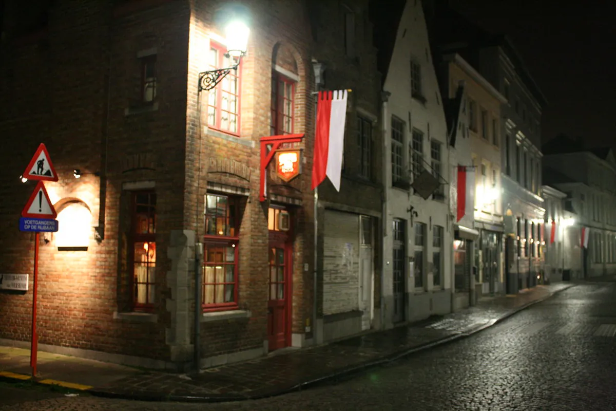 Bruges Late Night Food Guide 2025: Where to Eat After Hours