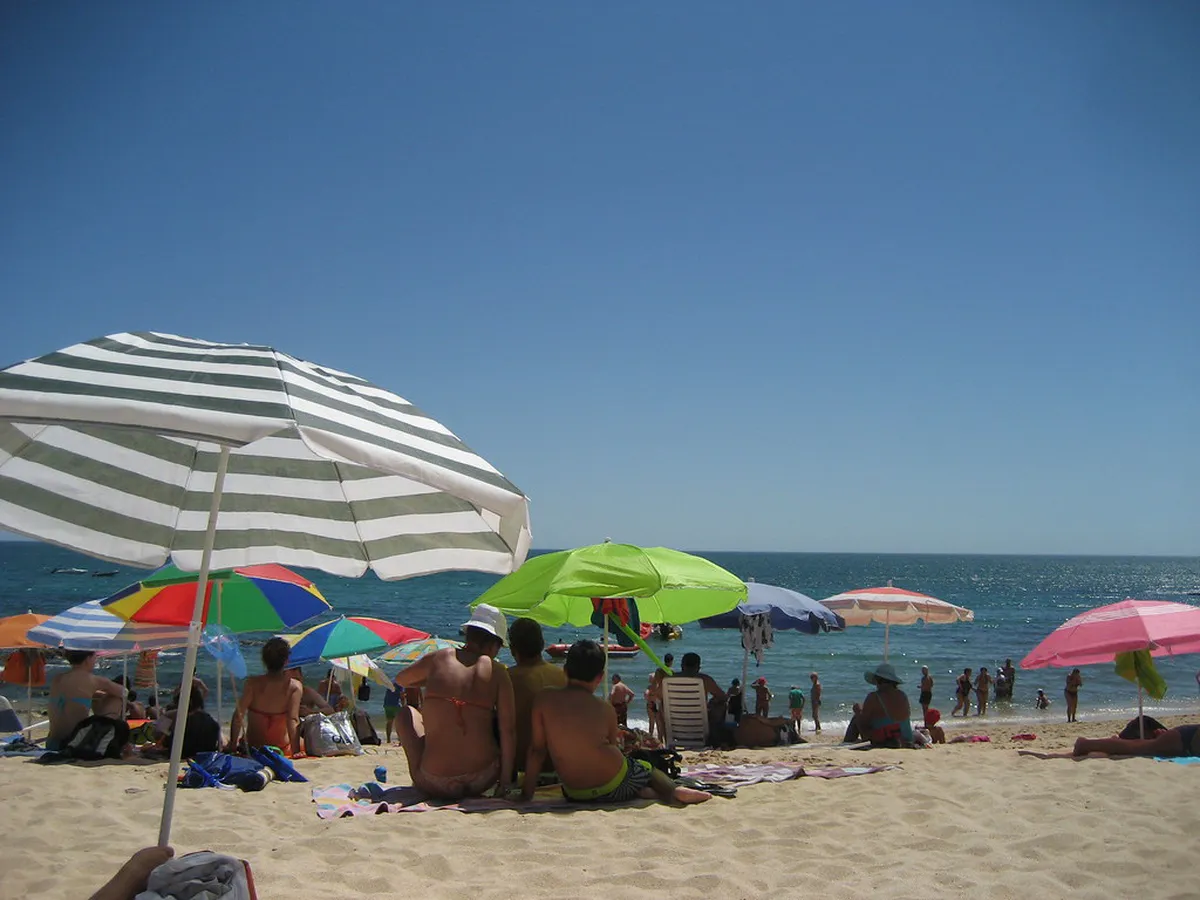 Carvoeiro Pub Crawl: Ultimate Guide to Nightlife in 2025