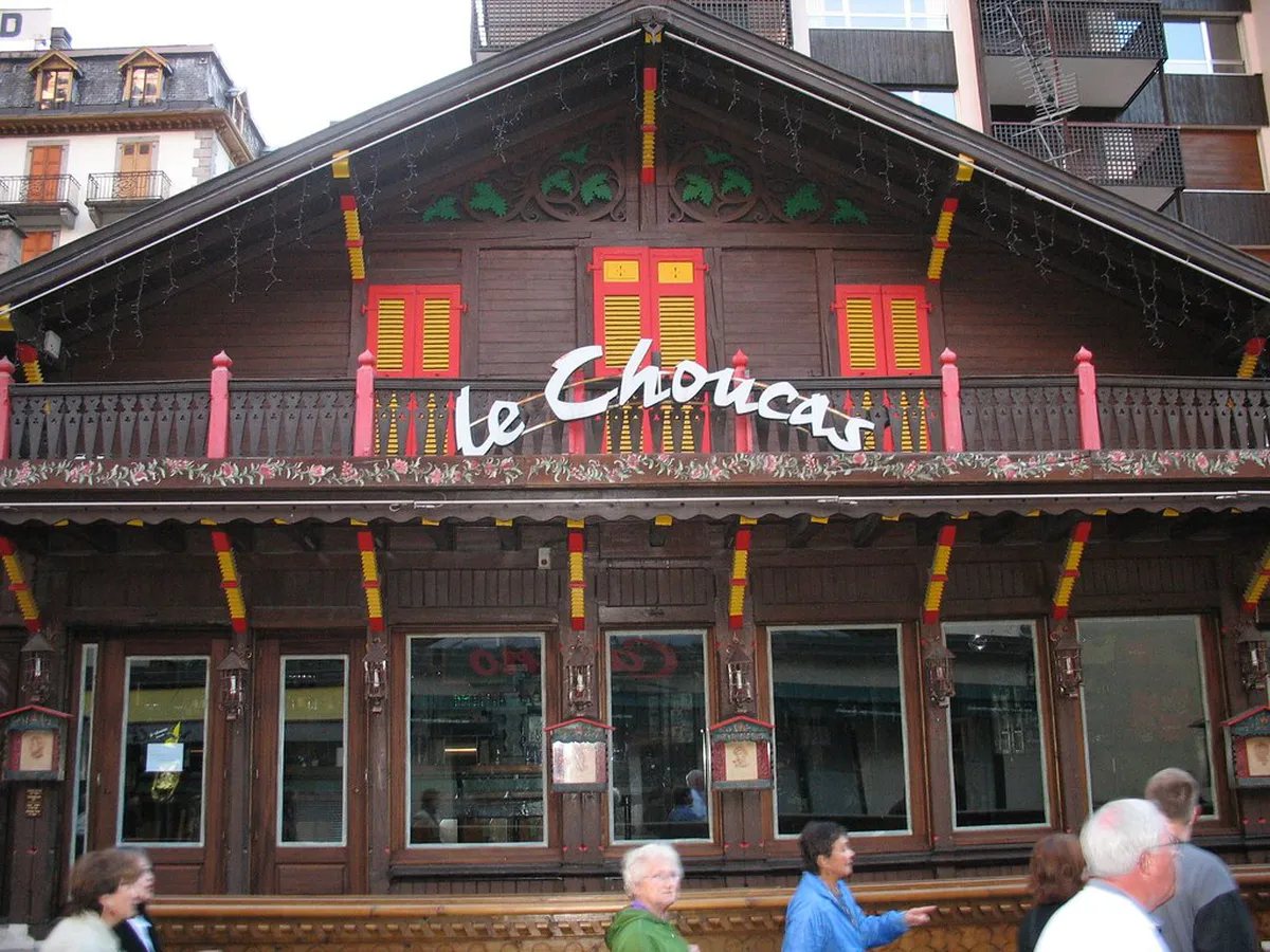 Chamonix Nightlife Guide 2025: Bars, Clubs & Après-Ski