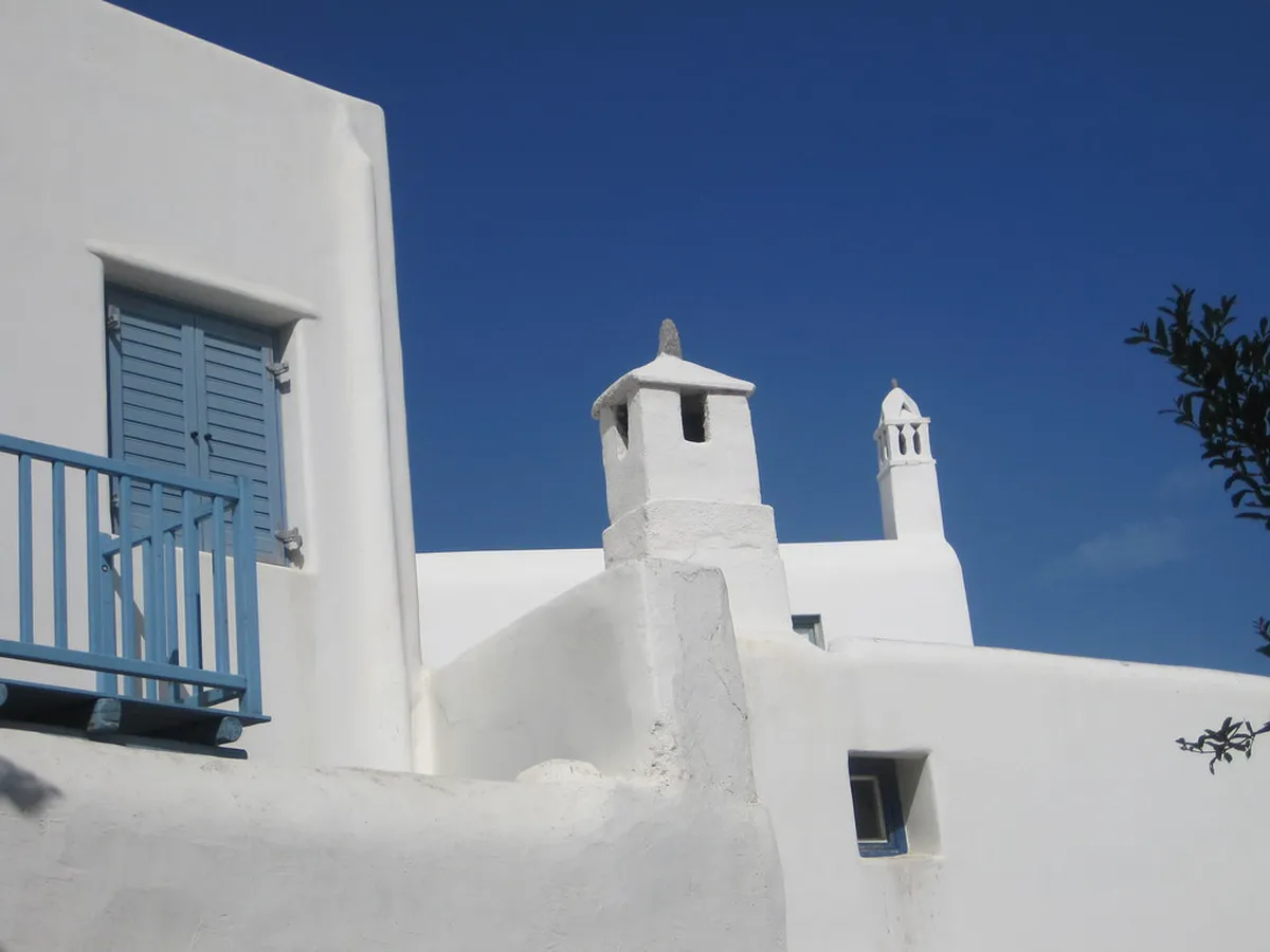 Mykonos Nightlife Costs 2025: Your Ultimate Budget Guide
