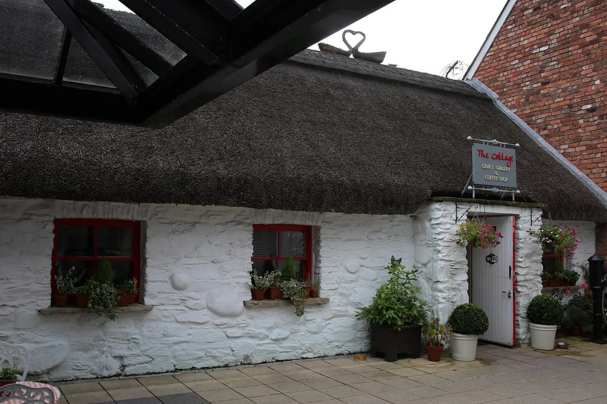 Derry (Londonderry) Bar Closing Times: Your 2025 Guide