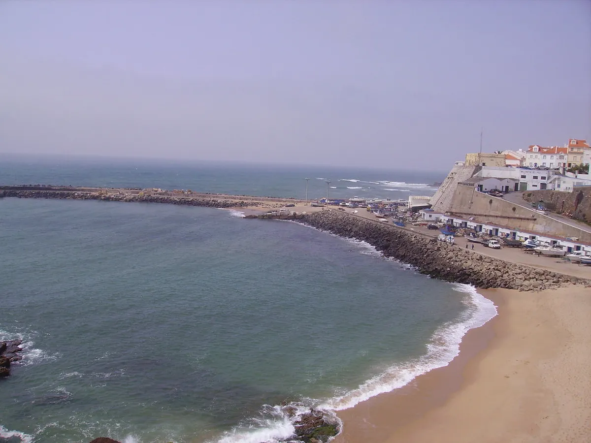 Ericeira Club Dress Code: What to Wear for Nightlife in 2025