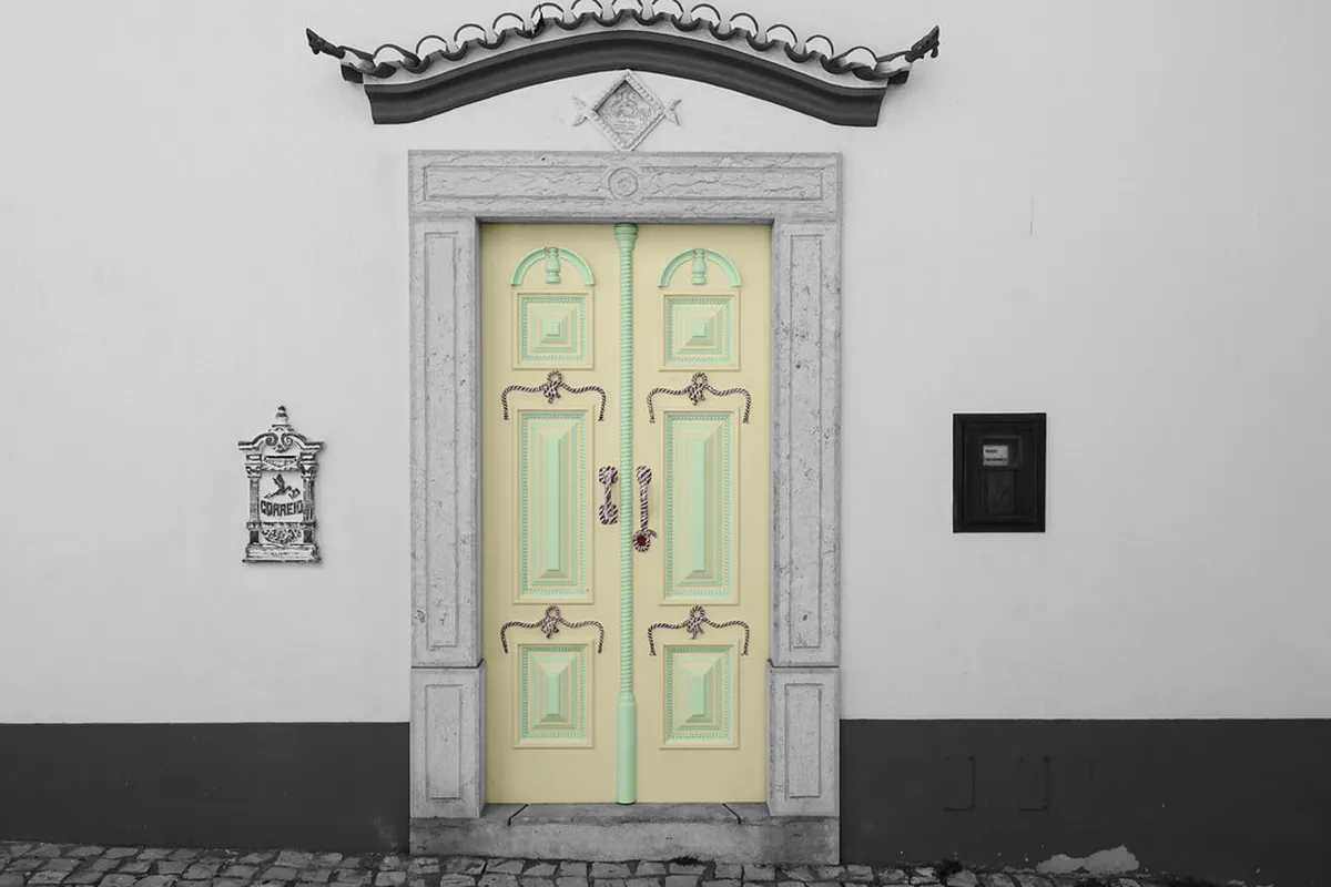 Ericeira Nightlife Safety: Stay Safe on Your 2025 Trip