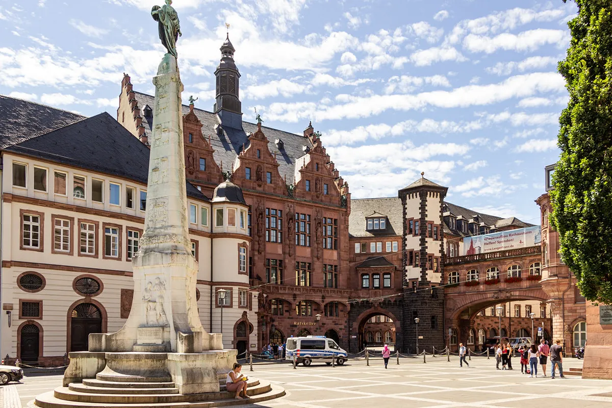 Frankfurt Club Rules: Essential Tips for Nightlife 2025