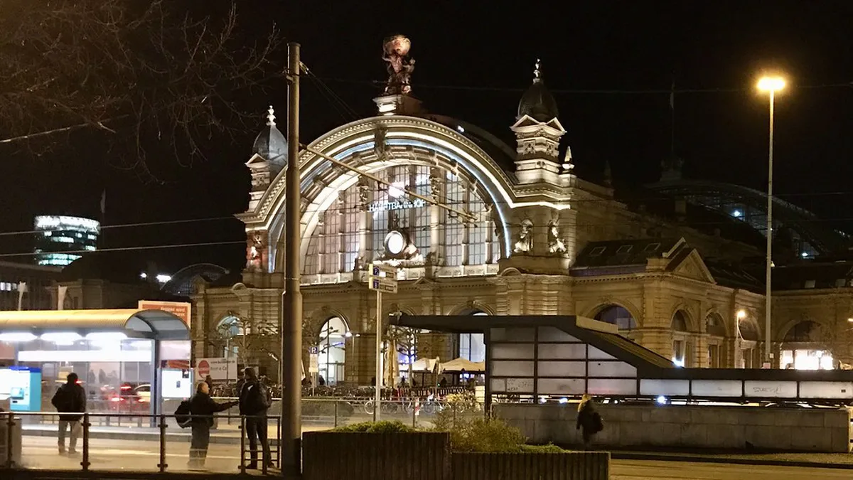 Frankfurt am Main Night Transport: Your Guide to Getting Around Safely