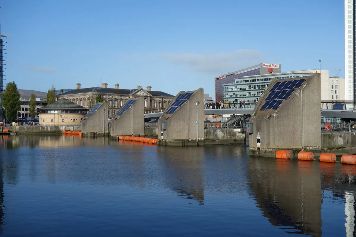 Getting Around Belfast Nightlife: Your Essential 2025 Guide