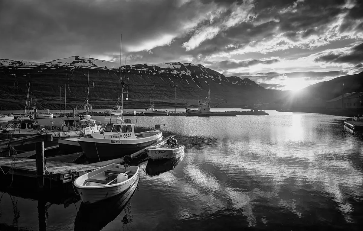 Getting Around Seyðisfjörður Night: Your 2025 Guide