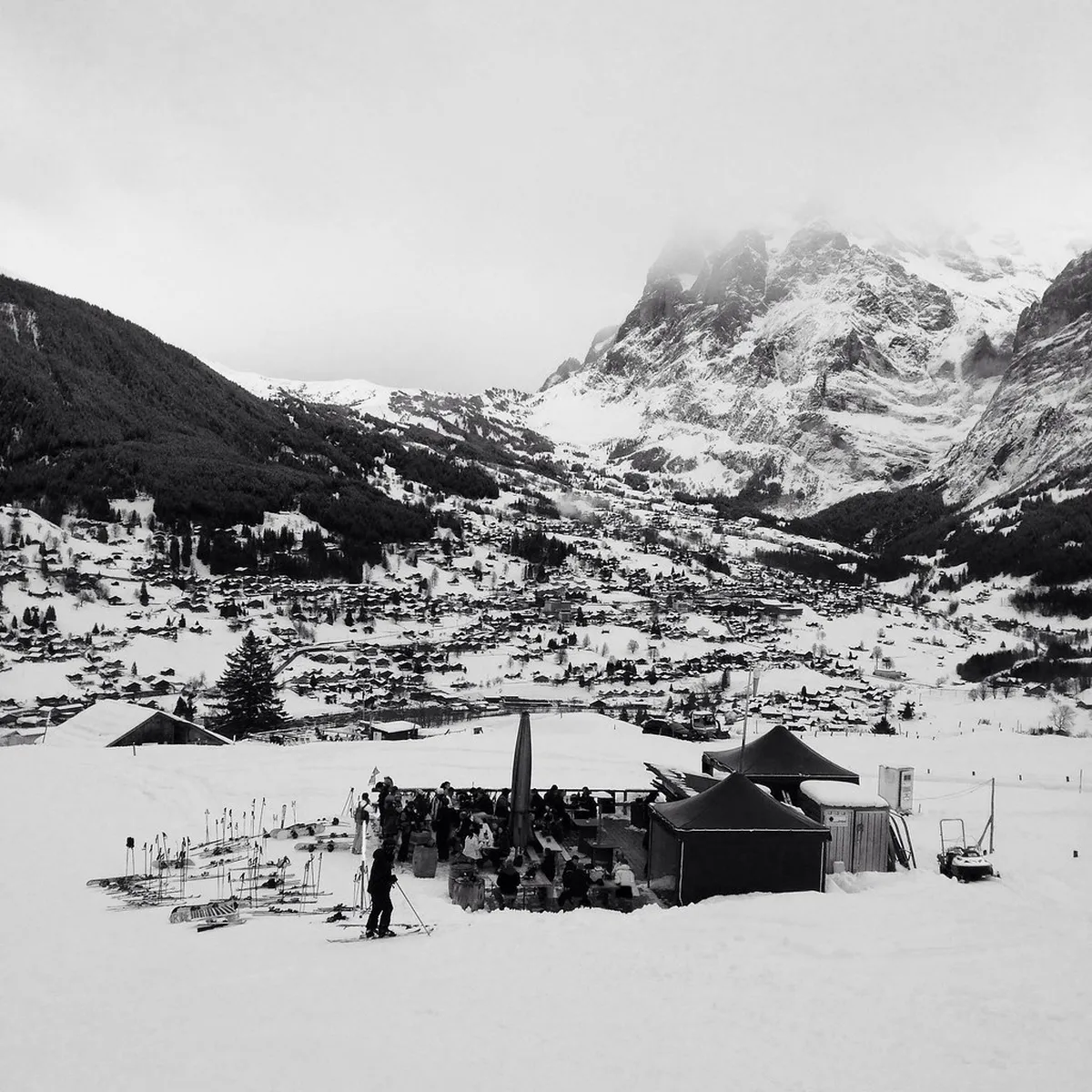 Grindelwald Bar Opening Hours 2025: Your Nightlife Guide