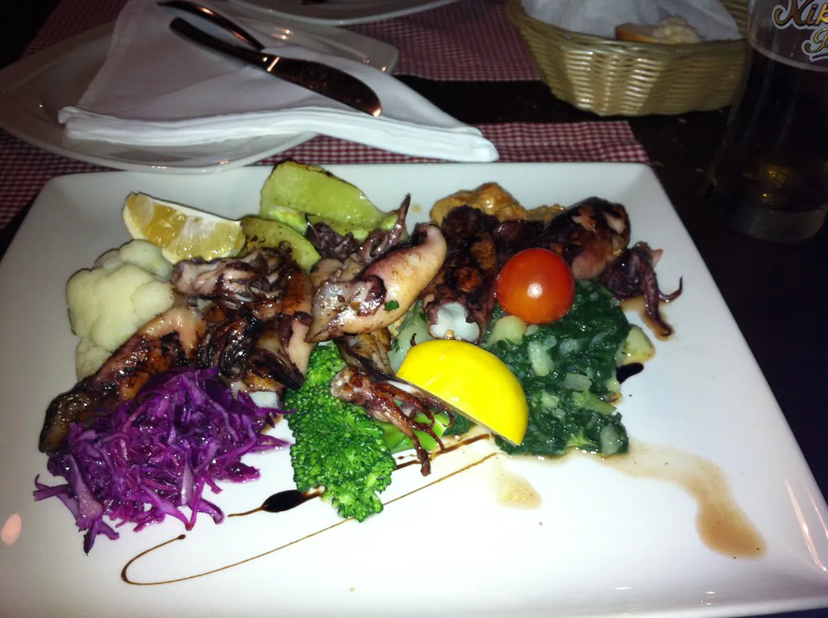 Herceg Novi Nightlife 2025: Bars, Clubs & Best Spots