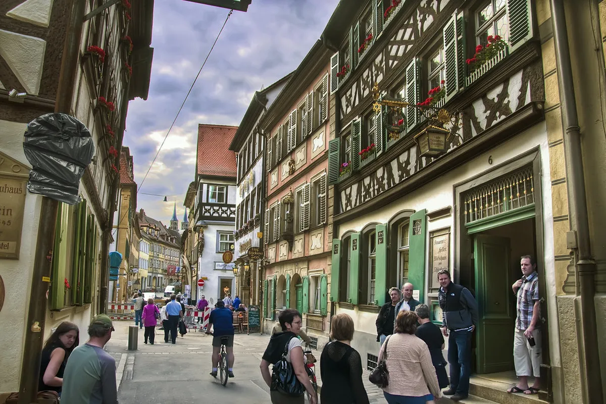 How to Get Around Bamberg Nightlife Safely in 2025