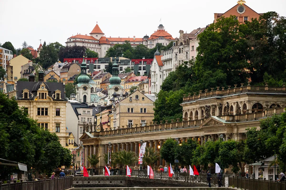 Karlovy Vary Late Night Food: Best Spots After Dark