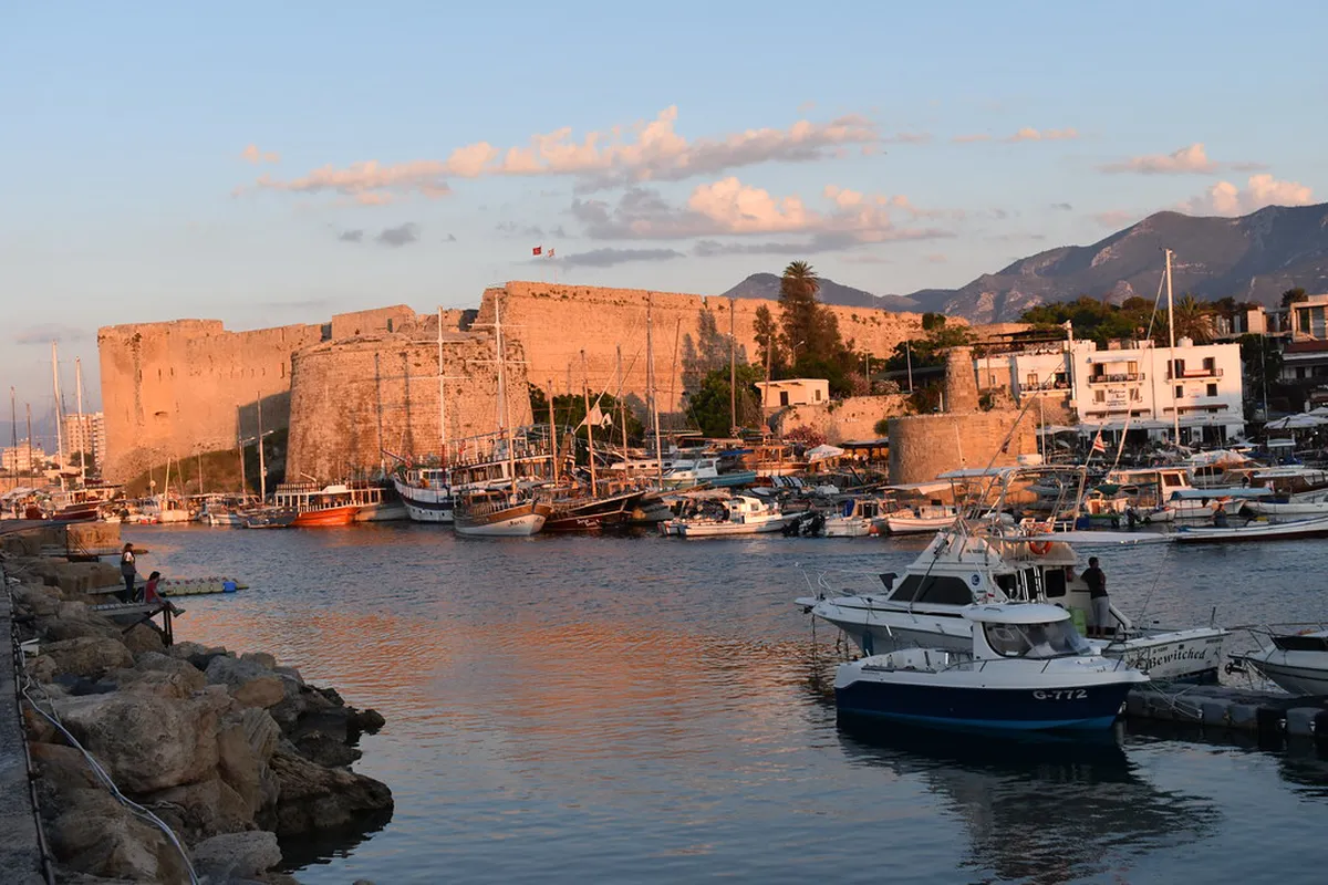 Kyrenia Nightlife Guide 2025: Bars, Clubs & Casinos in Girne