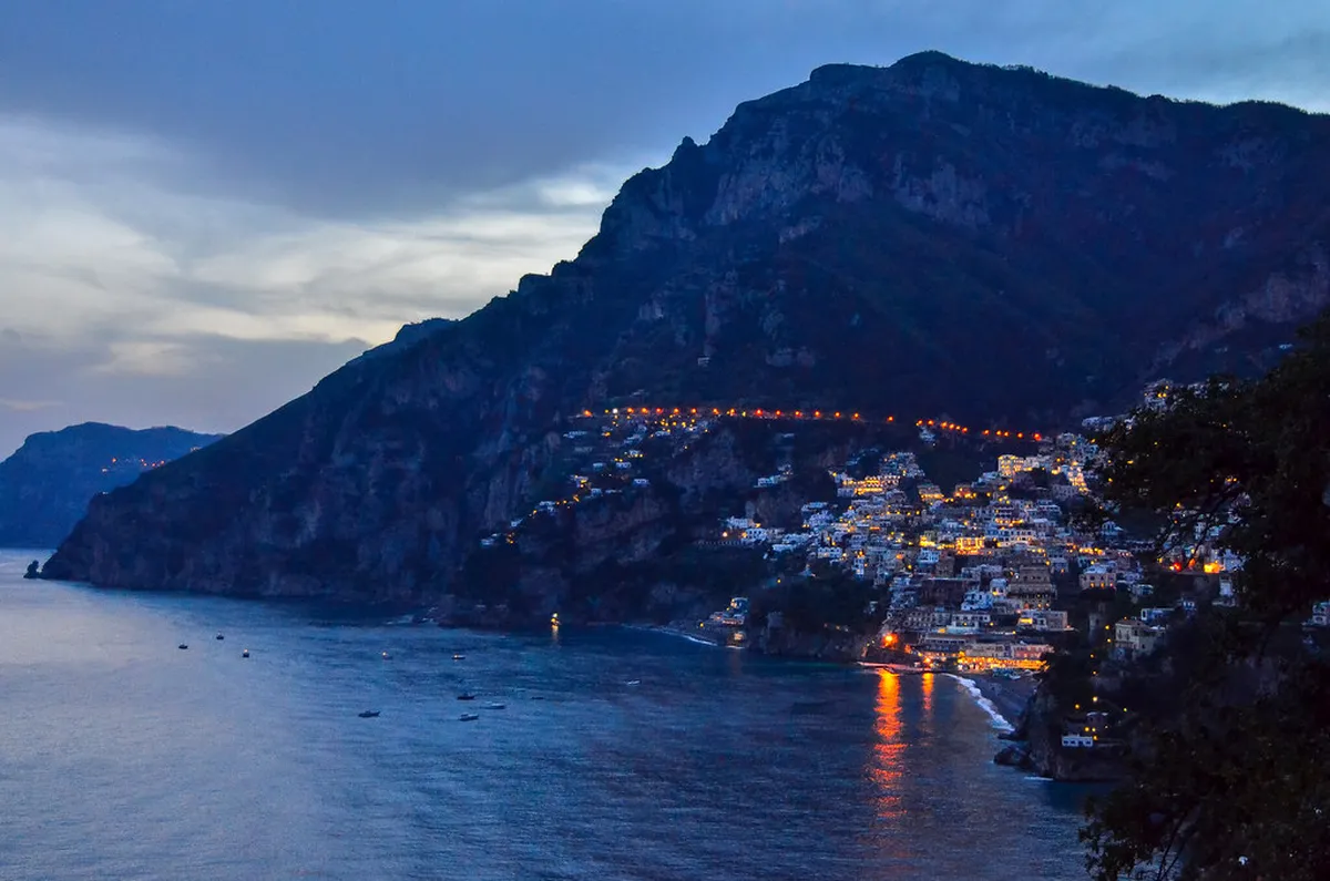 Positano Late Night Dining: Best Restaurants for Evening Meals