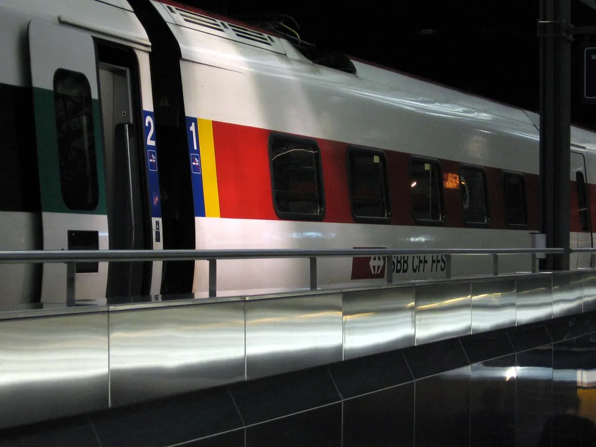 Lausanne Late Night Food: Best Spots After Dark in 2025