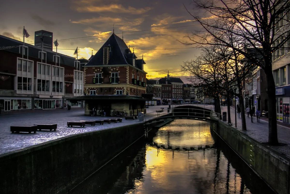 Leeuwarden Night Transport Guide 2025: Get Home Safely