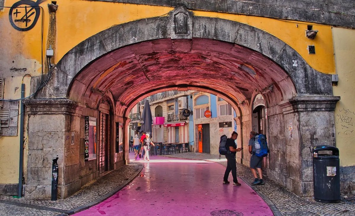 Lisbon Nightlife Areas Guide 2025: Party Until Dawn