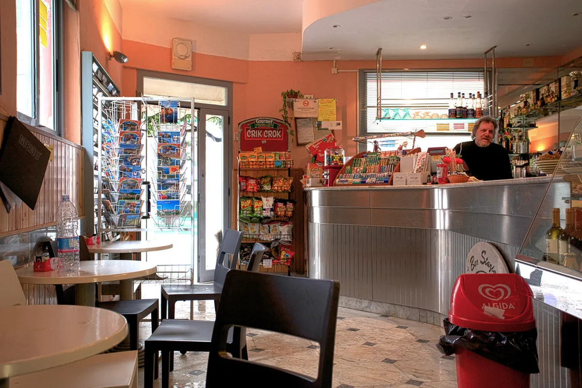 Manarola Bar Opening Hours 2025: Your Evening Guide