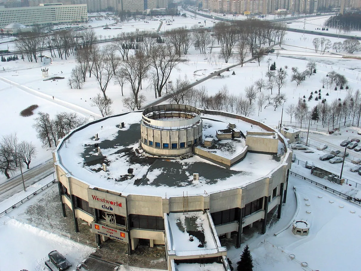 Minsk Club Dress Code: Your Essential Guide for 2025