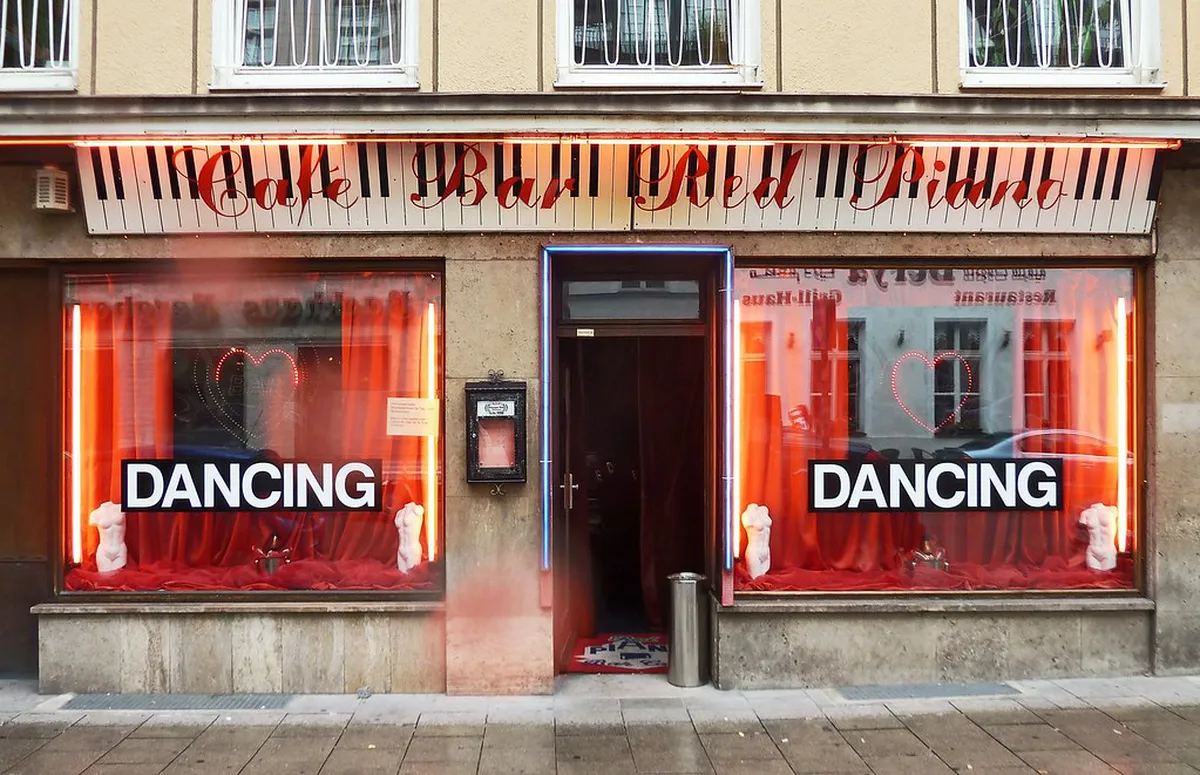 Munich Dance Clubs: Opening & Closing Hours 2025 Guide