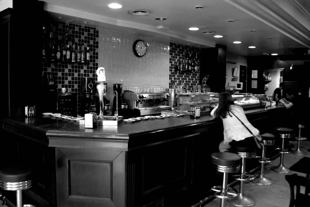 Málaga Bars Opening Hours 2025: Your Nightlife Guide