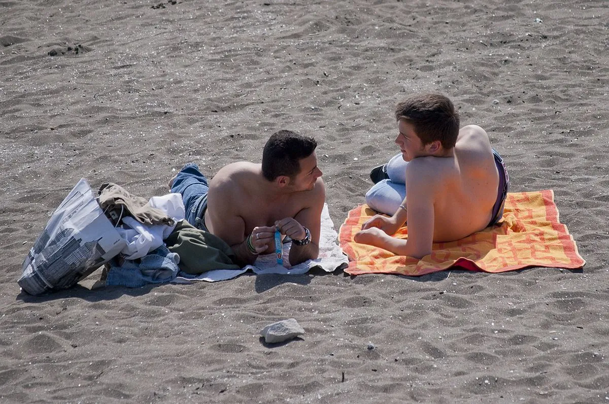 Your Essential Naples Gay Nightlife Guide for 2025