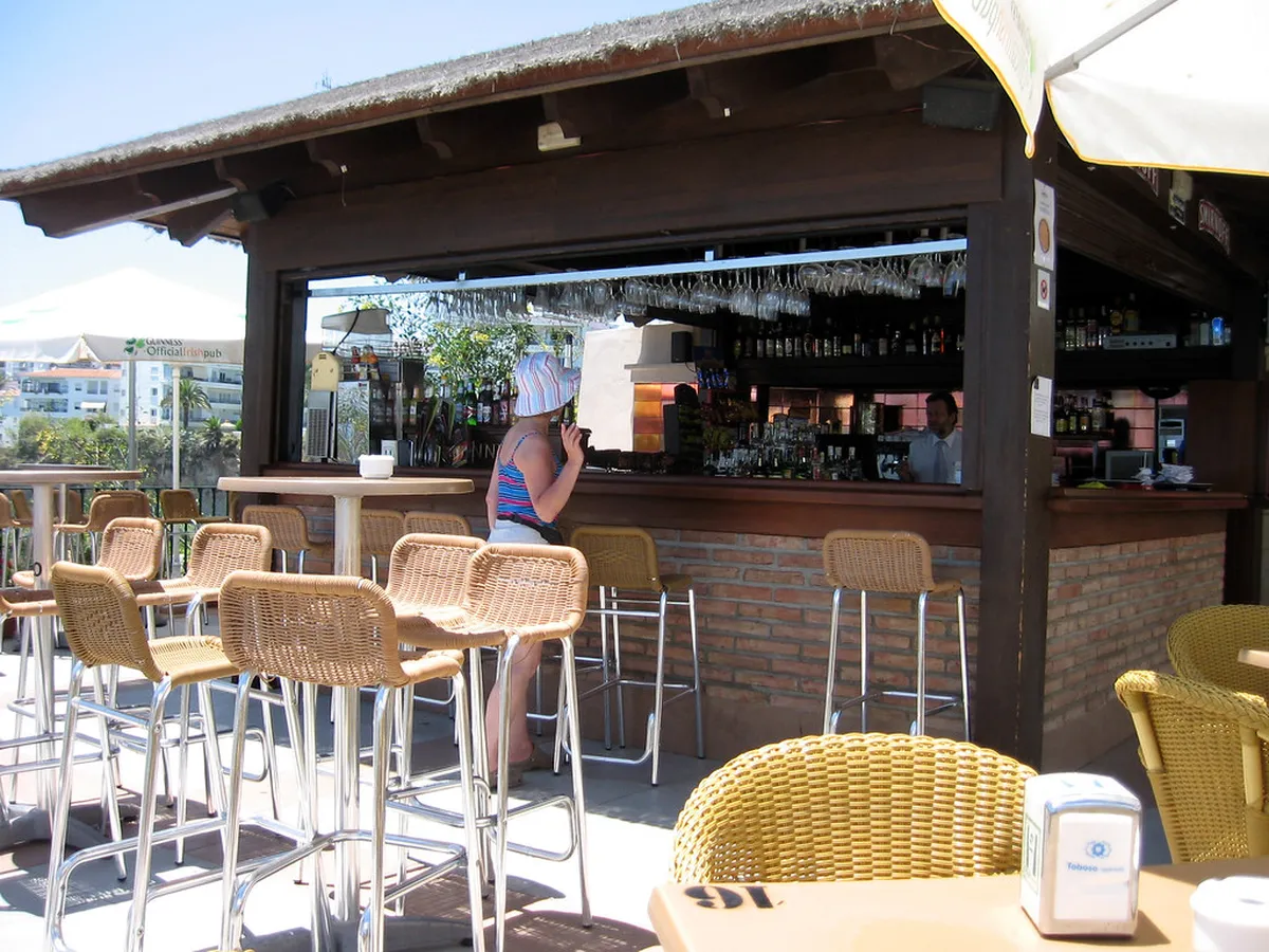 Your Ultimate Nerja Bar Crawl Guide for 2025