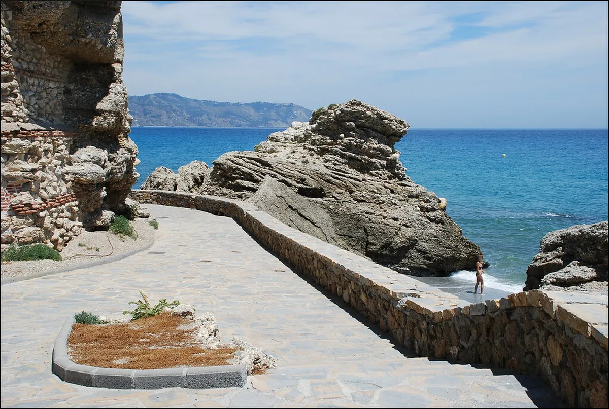 Nerja Club Dress Code 2025: Your Essential Nightlife Guide