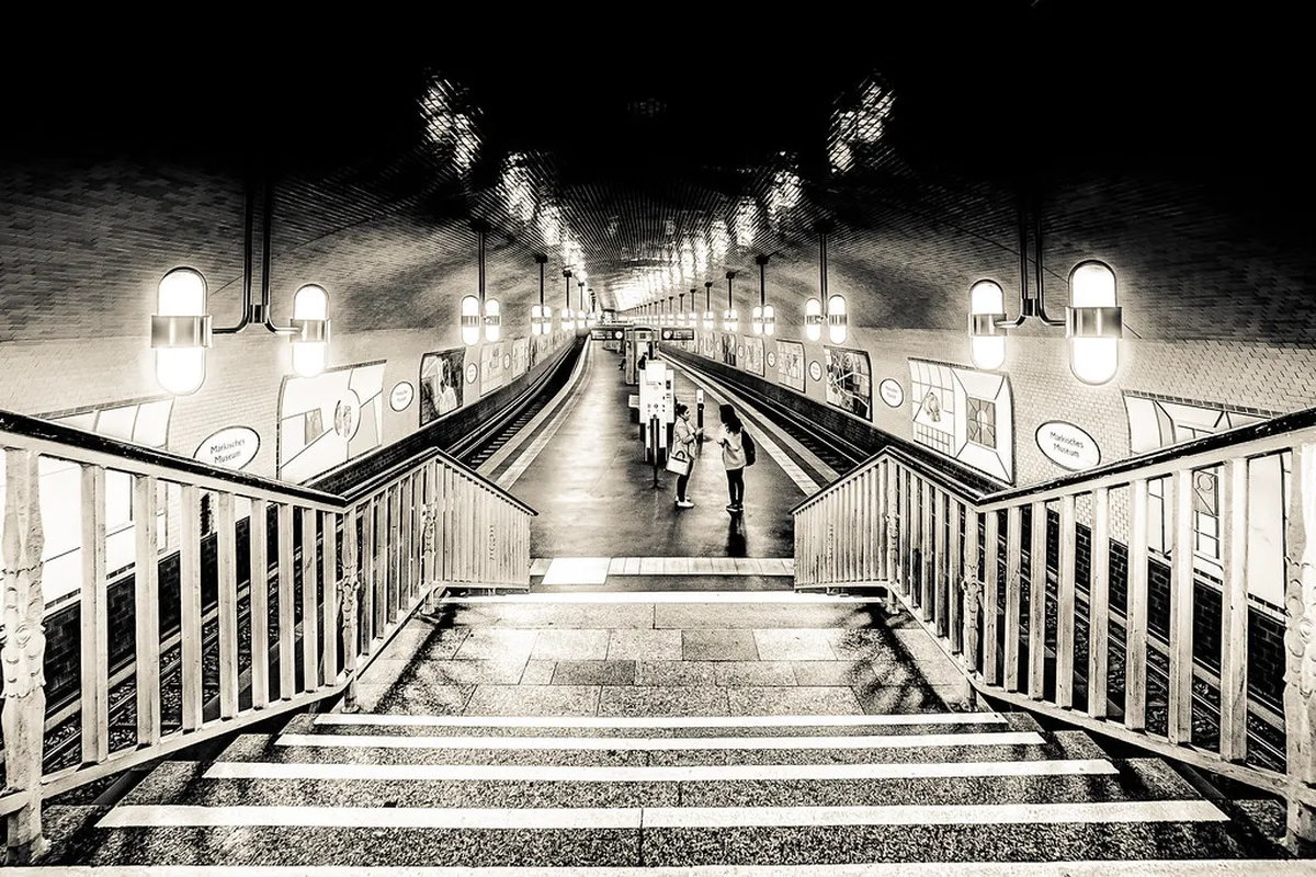 Your Essential Guide to Night Transport in Ostend 2025