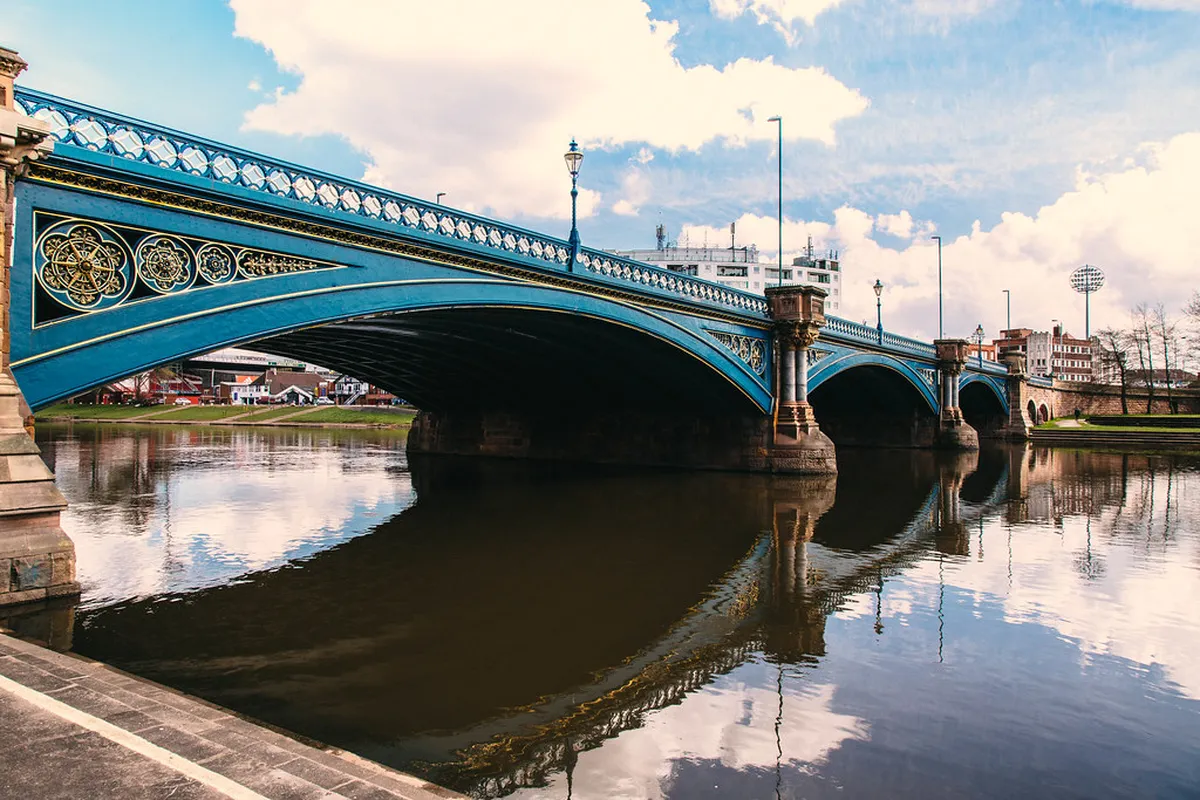 Nottingham Clubs Dress Code: Your 2025 Guide to Nightlife Style