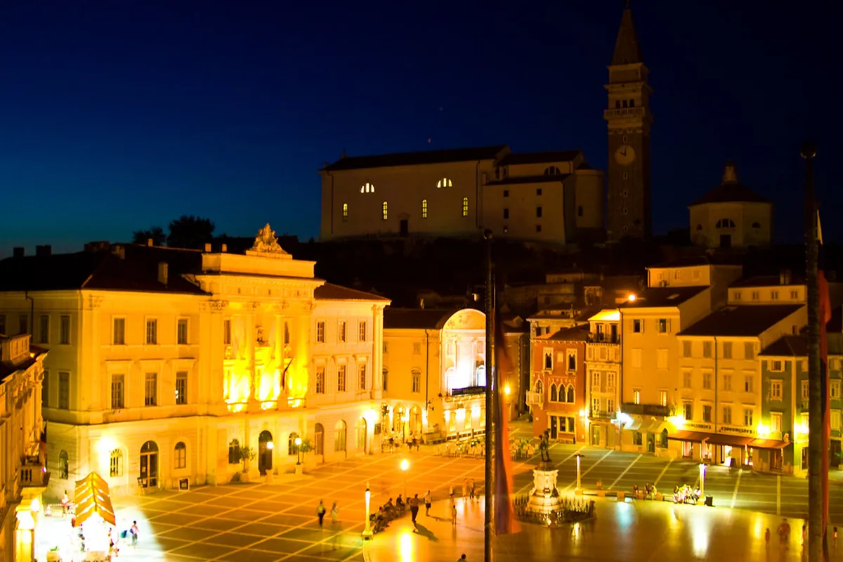 Piran Bar Crawl: Your Ultimate 2025 Guide to Coastal Nightlife